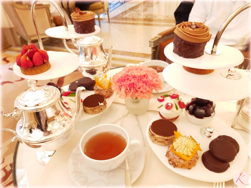 Tea time Plaza Athénée