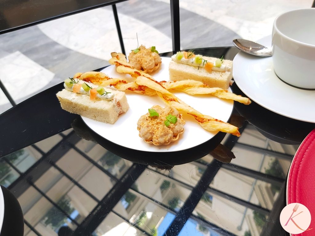 Les pièces salées de l'afternoon tea de l'hôtel Le Burgundy Paris